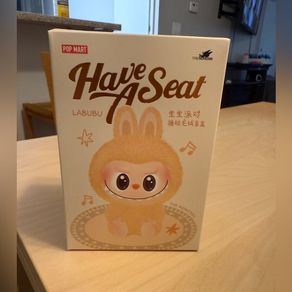 Labubu Have A Seat Zizi